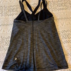 Lululemon Athletic Tank Top Built-In Bra Size 6